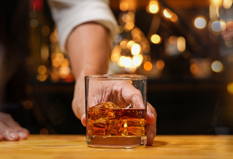 一人でふらっとお酒を楽しむ